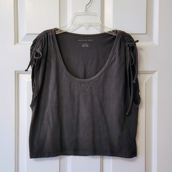 American Eagle cinched shoulder crop top - Picture 3 of 8